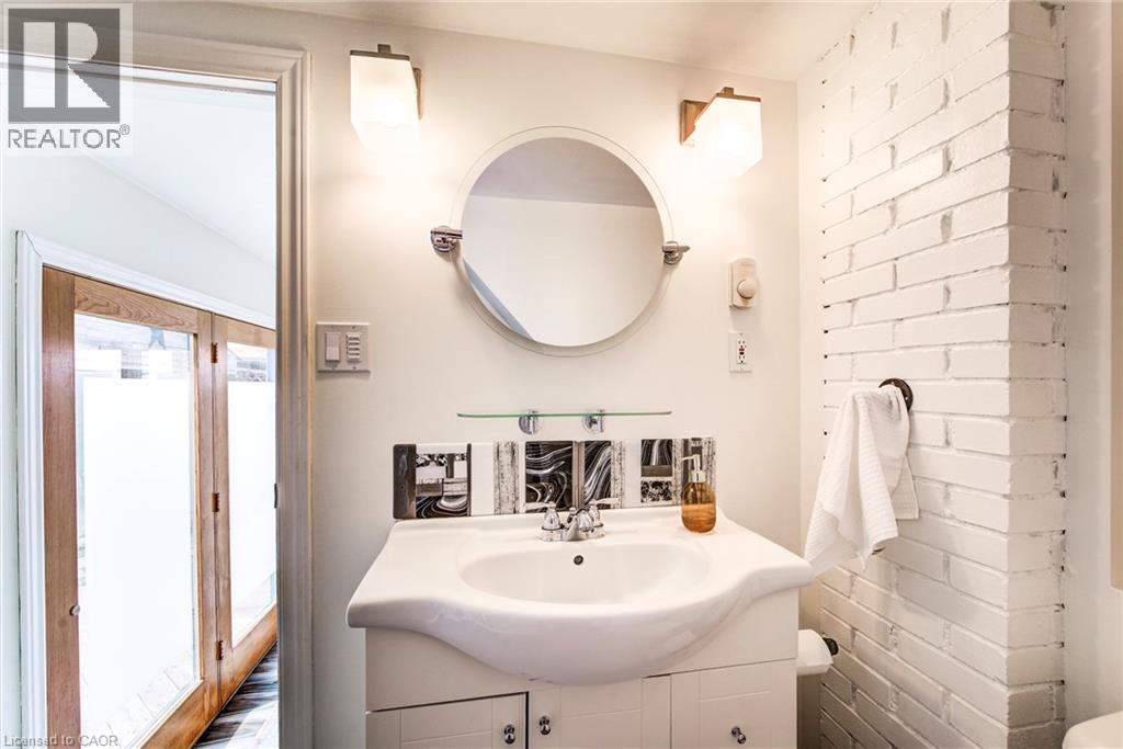 107 Ellis Avenue, Kitchener, Ontario  N2H 4G8 - Photo 24 - 40820938