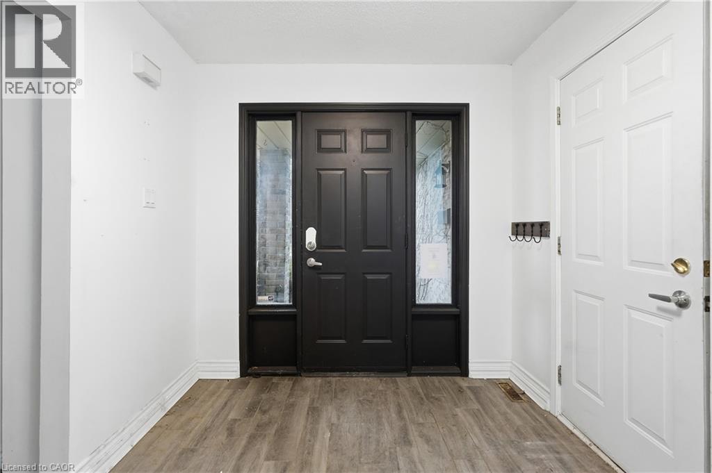 138 Rowntree Drive, Hamilton, Ontario  L8W 2N6 - Photo 2 - 40810581