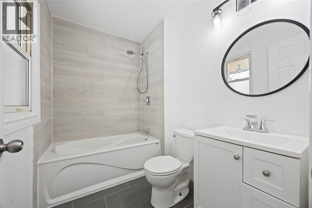 240 Gibson Street, Sarnia, Ontario  N7T 3N2 - Photo 17 - 26001651