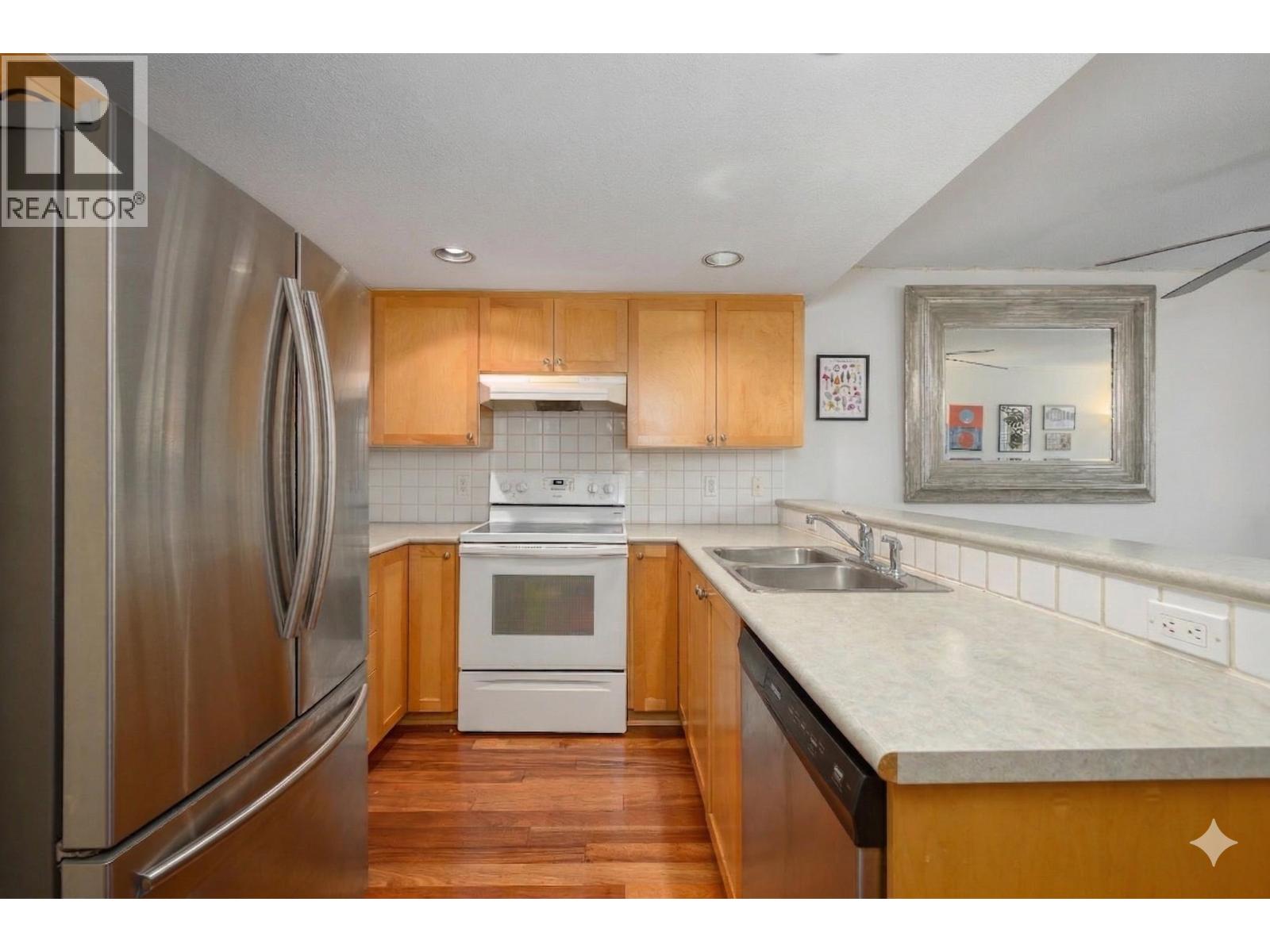 3018 W 4th Avenue, Vancouver, British Columbia  V6K 1R4 - Photo 11 - R3108225