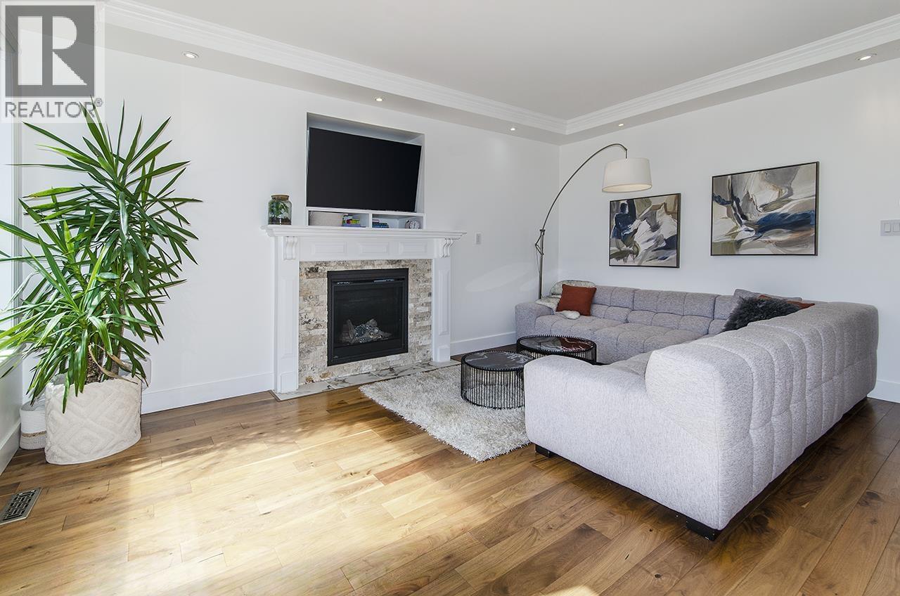 1075 Adderley Street, North Vancouver, British Columbia  V7L 1T4 - Photo 12 - R3111798