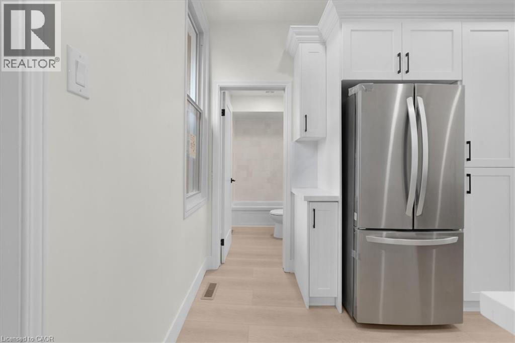 215 Ray Street N, Hamilton, Ontario  L8R 2Y3 - Photo 7 - 40821555