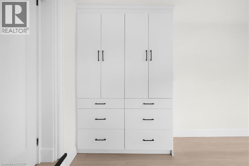 215 Ray Street N, Hamilton, Ontario  L8R 2Y3 - Photo 12 - 40821555