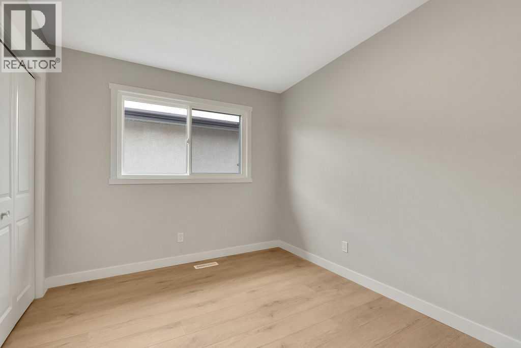 10 & 12 Silver Springs Drive Nw, Calgary, Alberta  T3B 2X8 - Photo 15 - A2297383