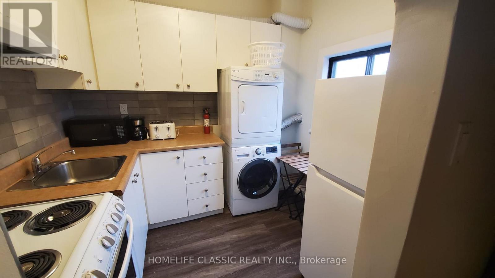 195 Harbord Street, Toronto, Ontario  M5S 1H6 - Photo 9 - C12988776