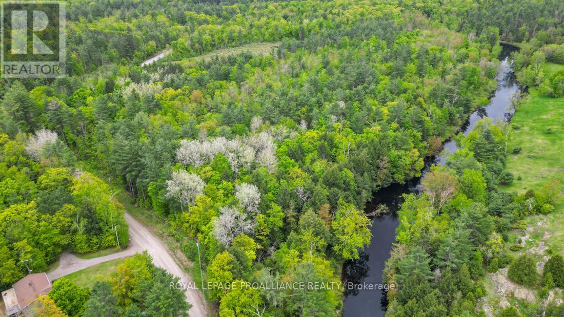 8 Clark Line Road, Addington Highlands, Ontario  K0H 1P0 - Photo 10 - X12824496