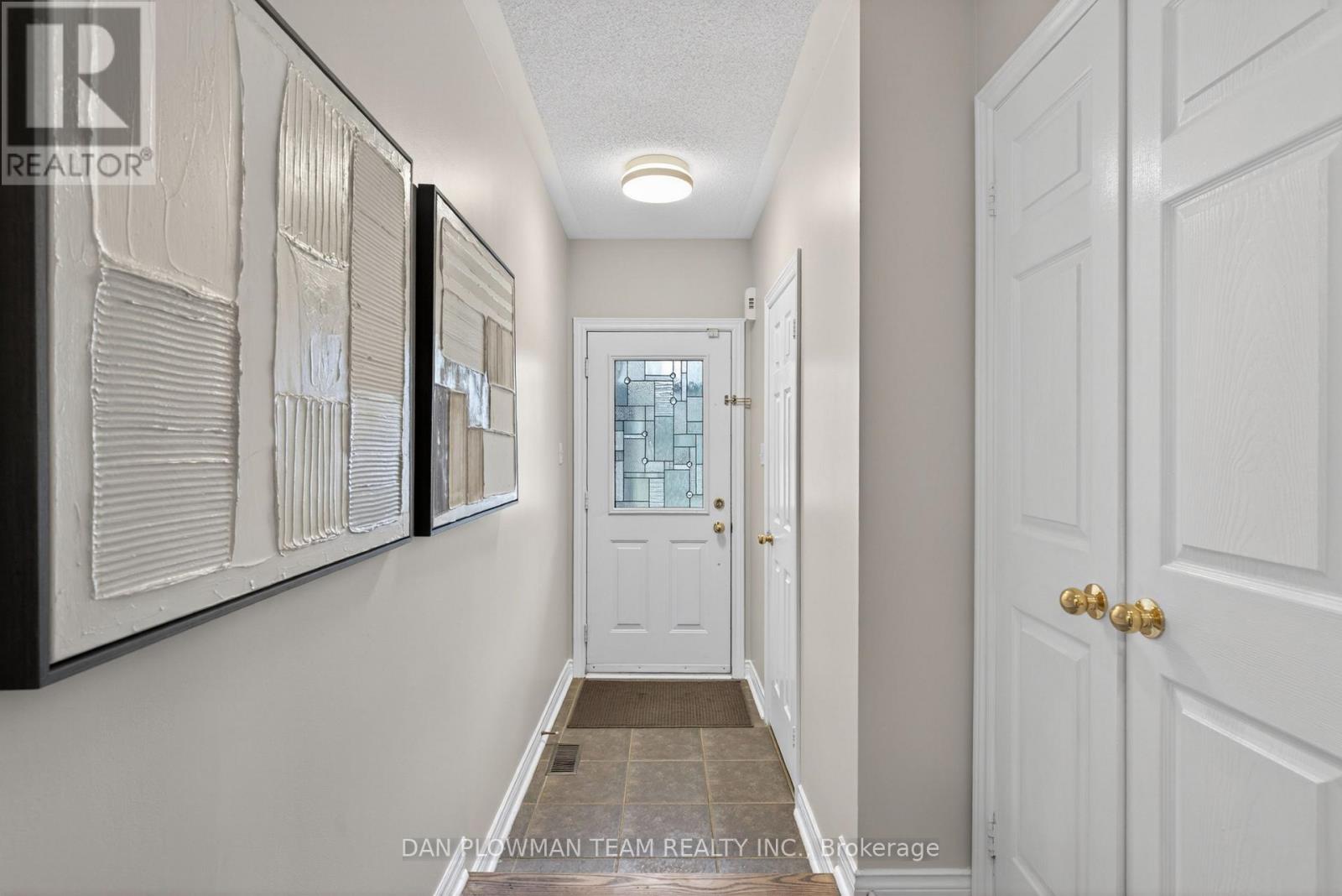 67 Dooley Crescent, Ajax, Ontario  L1T 4J2 - Photo 3 - E13004514