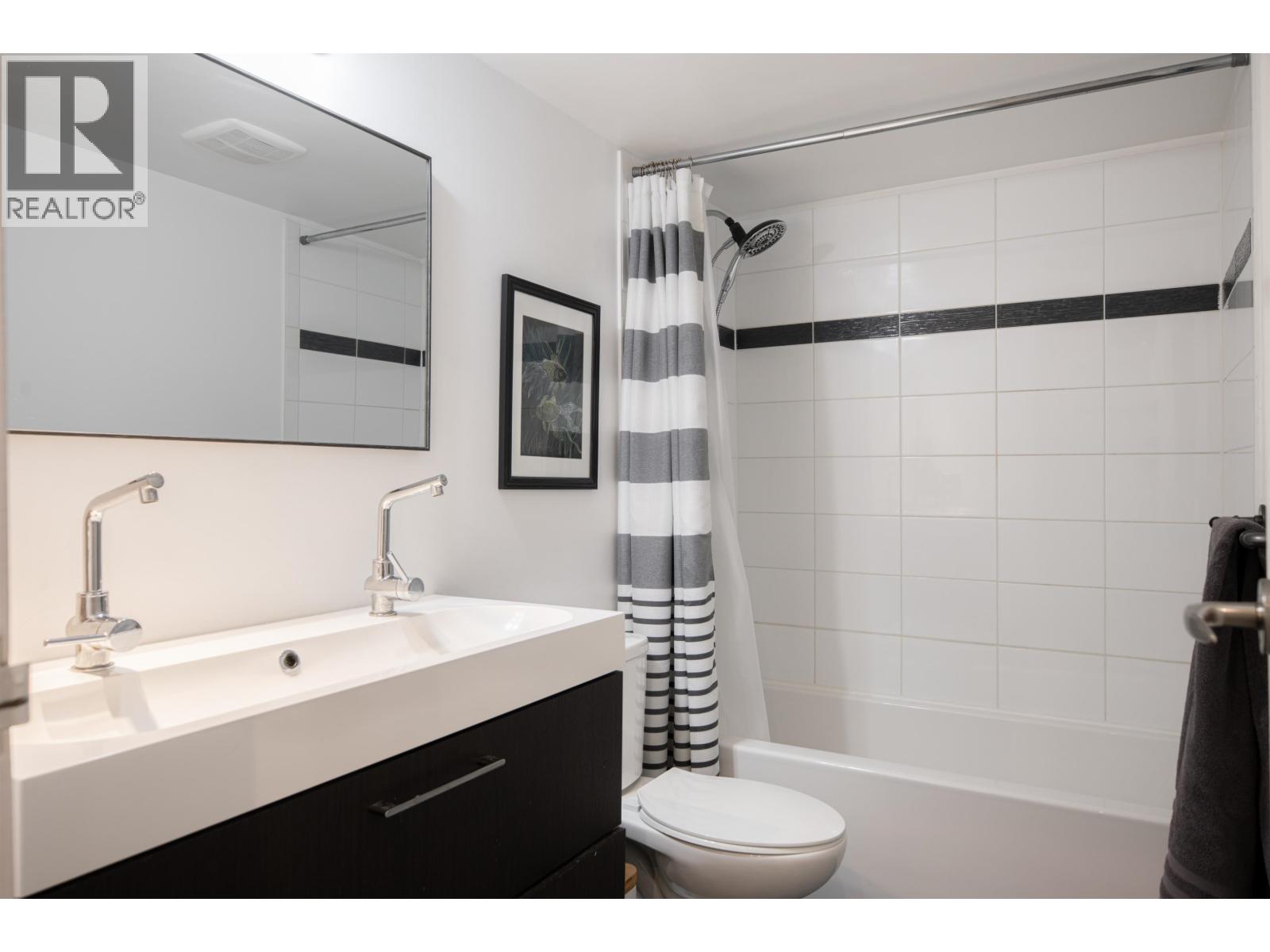 215 251 W 4th Street, North Vancouver, British Columbia  V7M 1H8 - Photo 16 - R3112309