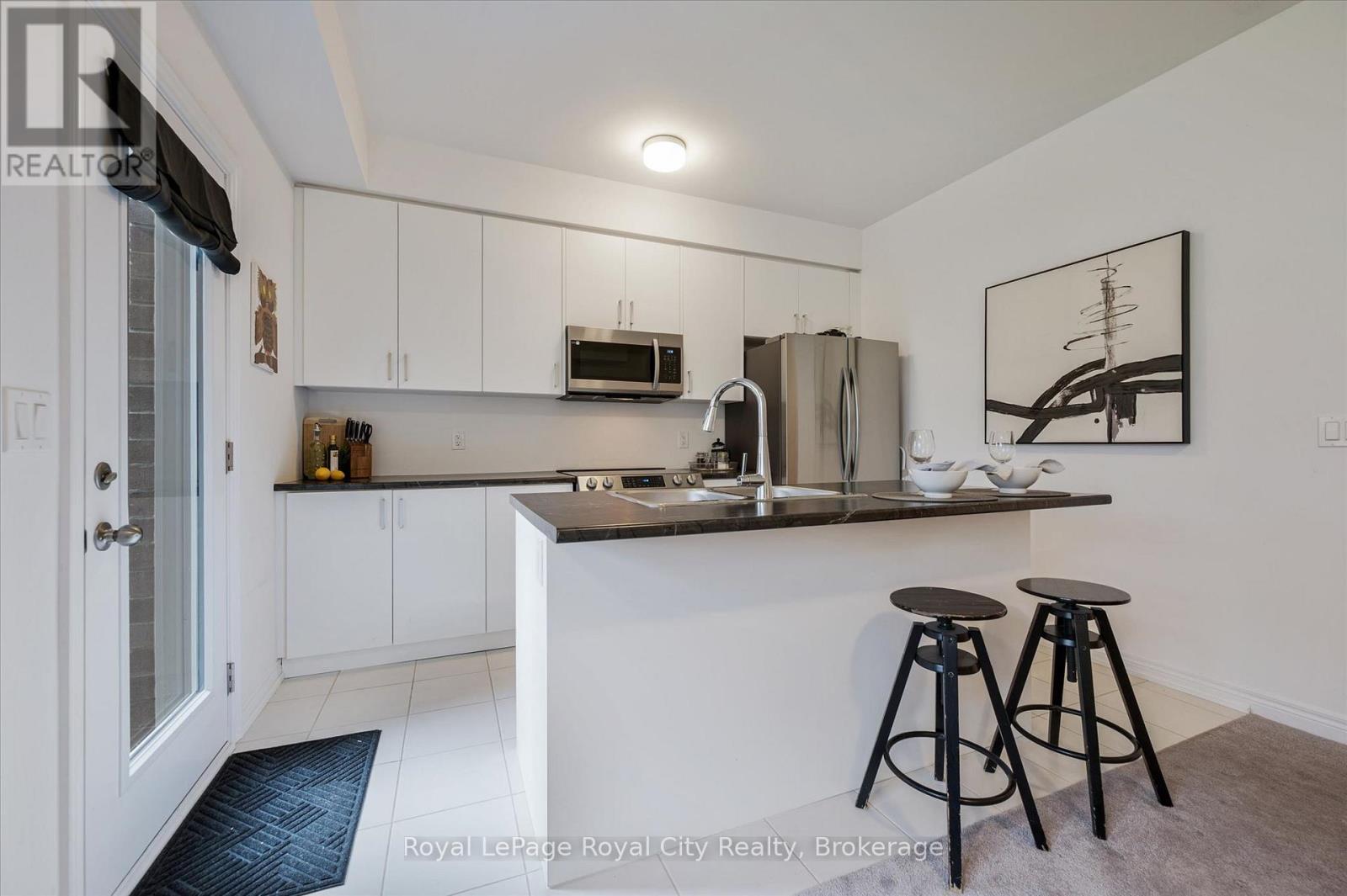 44 Edminston Drive, Centre Wellington, Ontario  N1M 0J1 - Photo 4 - X13007952