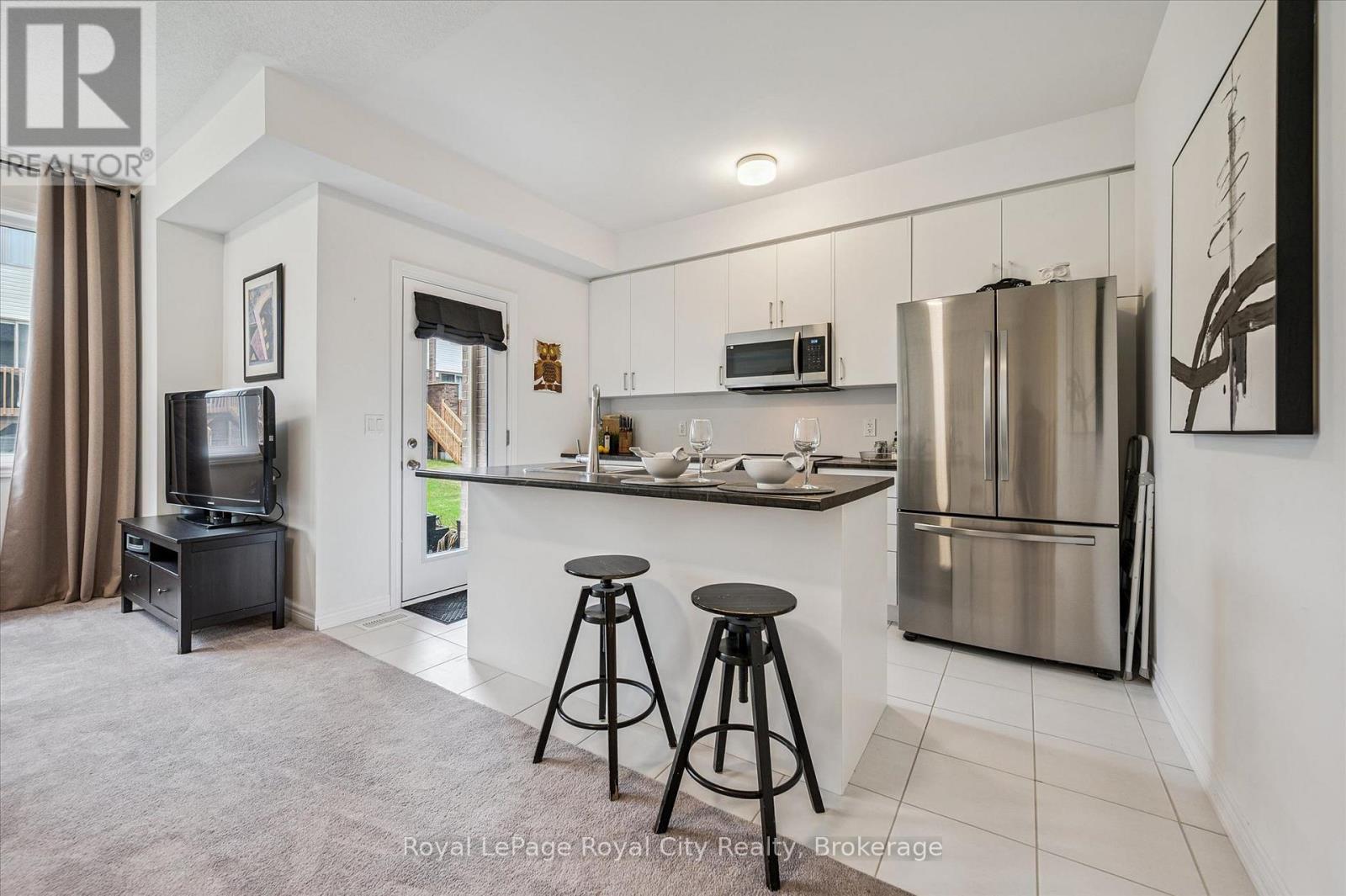 44 Edminston Drive, Centre Wellington, Ontario  N1M 0J1 - Photo 5 - X13007952