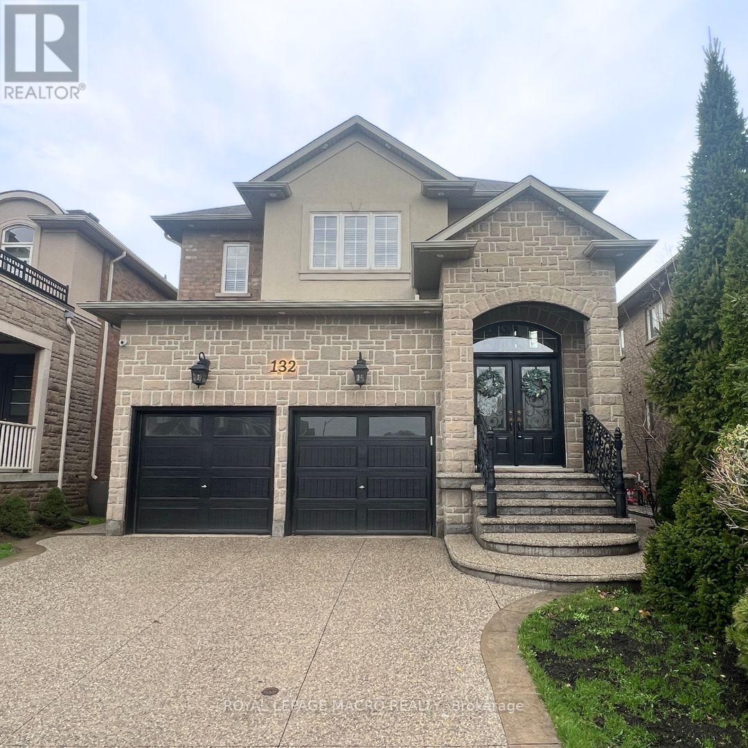 132 GRANDELL DRIVE, Hamilton, Ontario