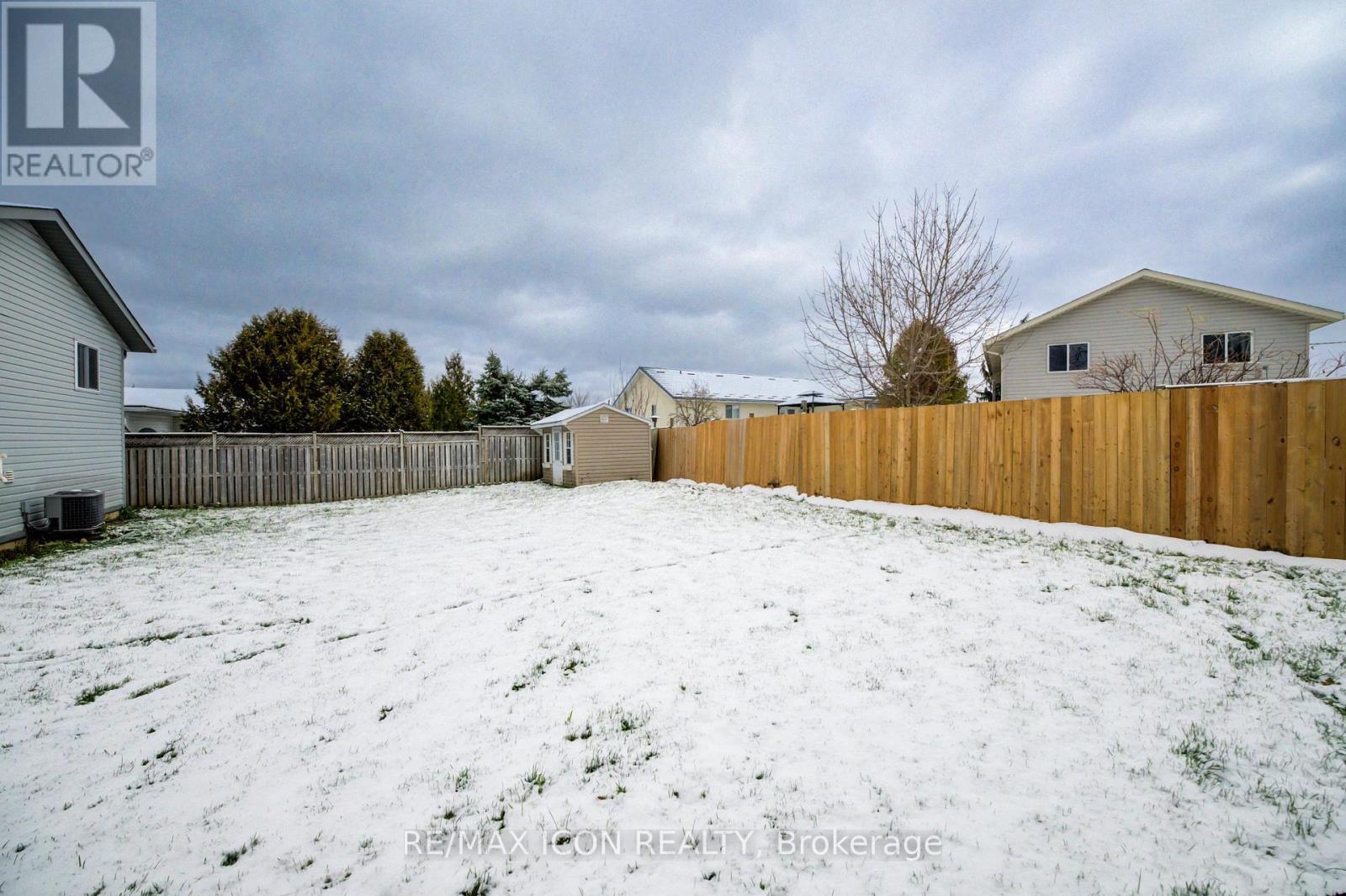 460 King Street E, Wellington North, Ontario  N0G 2L2 - Photo 35 - X12558426