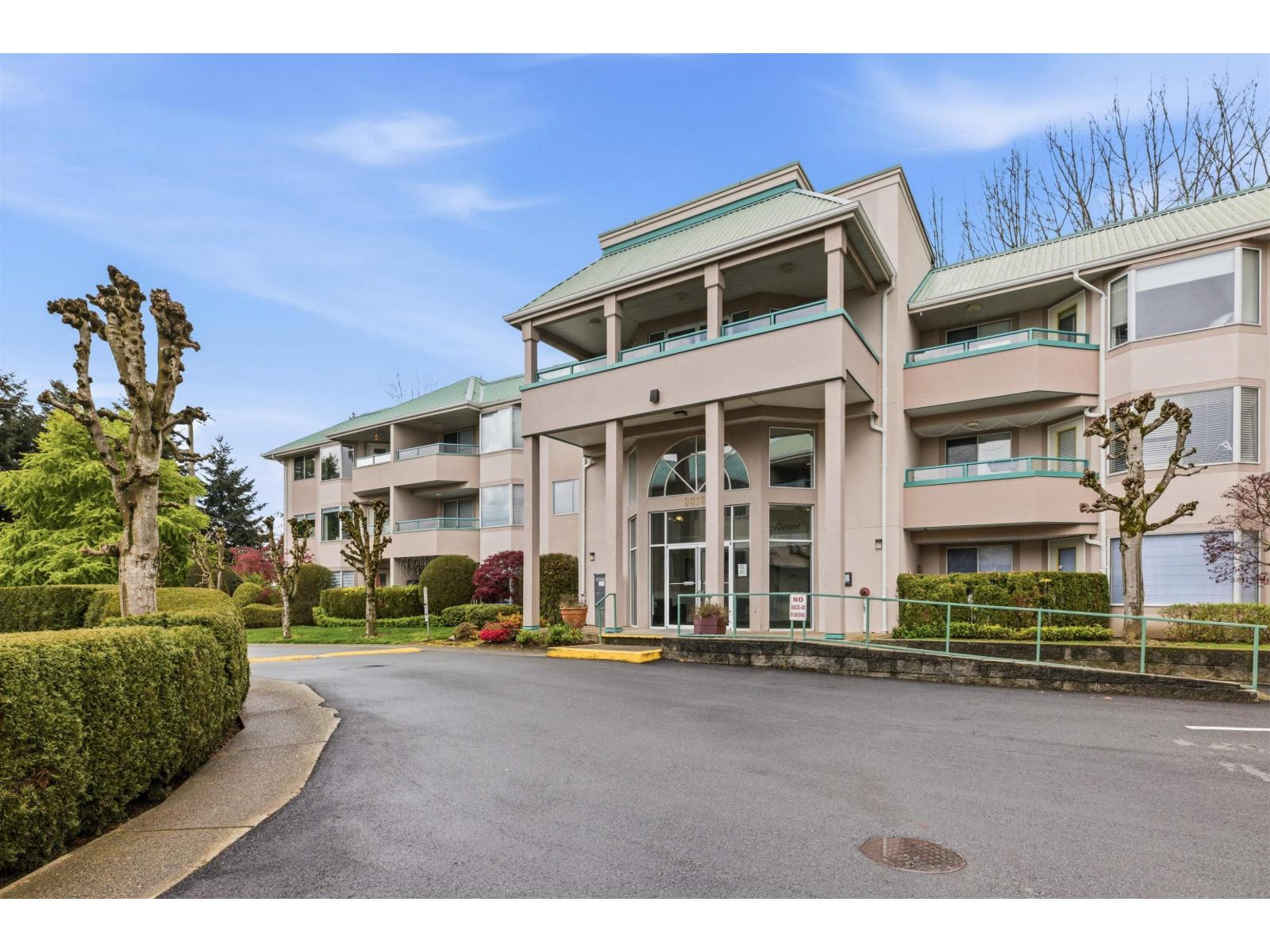 302 33165 OLD YALE ROAD, Abbotsford, British Columbia