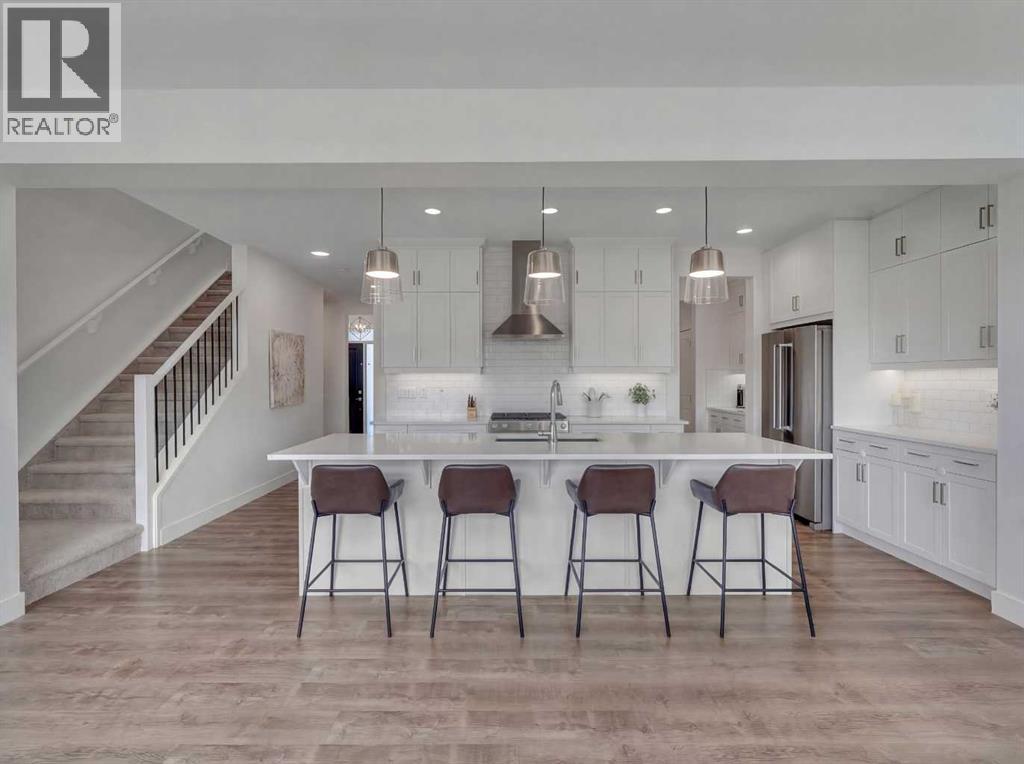 126 Crestridge View Sw, Calgary, Alberta  T3B 1G8 - Photo 4 - A2292278