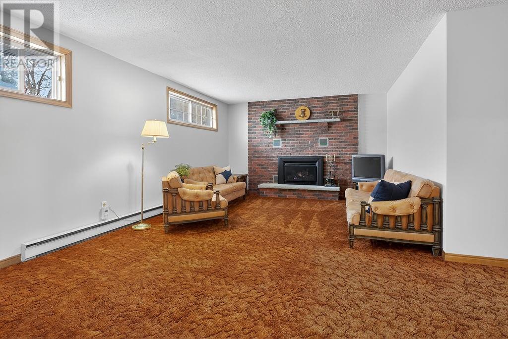 1907 Overbrook Crescent, Greater Sudbury, Ontario  P3E 5H2 - Photo 13 - 2127171