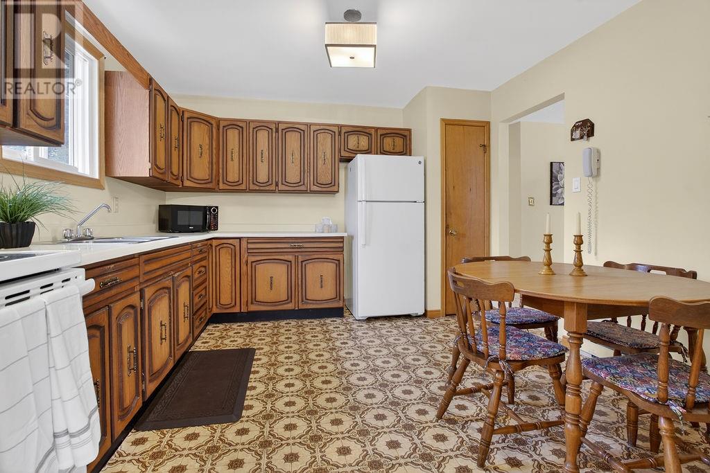 1907 Overbrook Crescent, Greater Sudbury, Ontario  P3E 5H2 - Photo 3 - 2127171