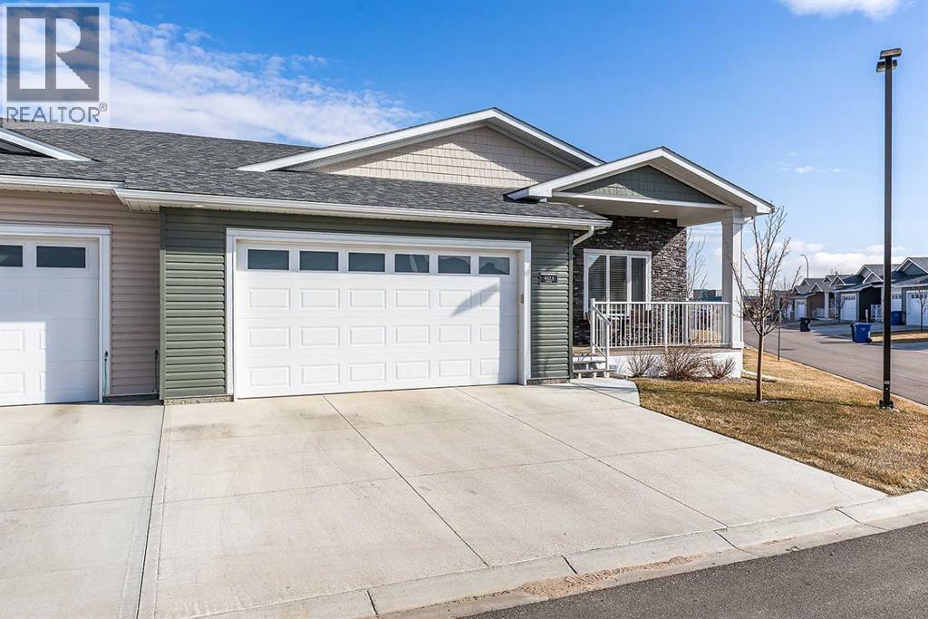 403, 401 Southlands Boulevard SE, Medicine Hat, Alberta  T1B 0T1 - Photo 2 - A2299089