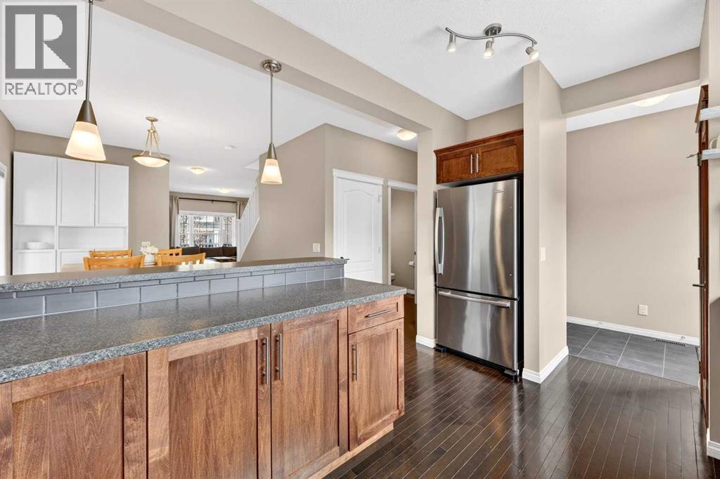 47 Copperpond Heights Se, Calgary, Alberta  T2Z 0W8 - Photo 12 - A2301402