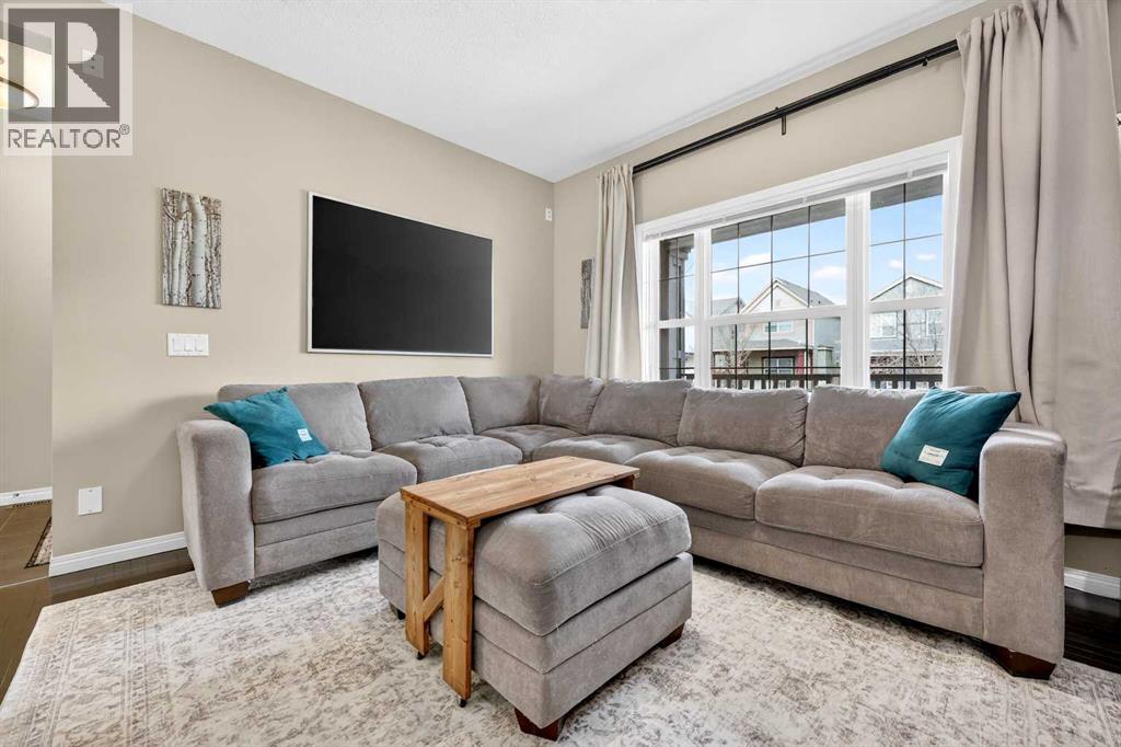 47 Copperpond Heights Se, Calgary, Alberta  T2Z 0W8 - Photo 6 - A2301402