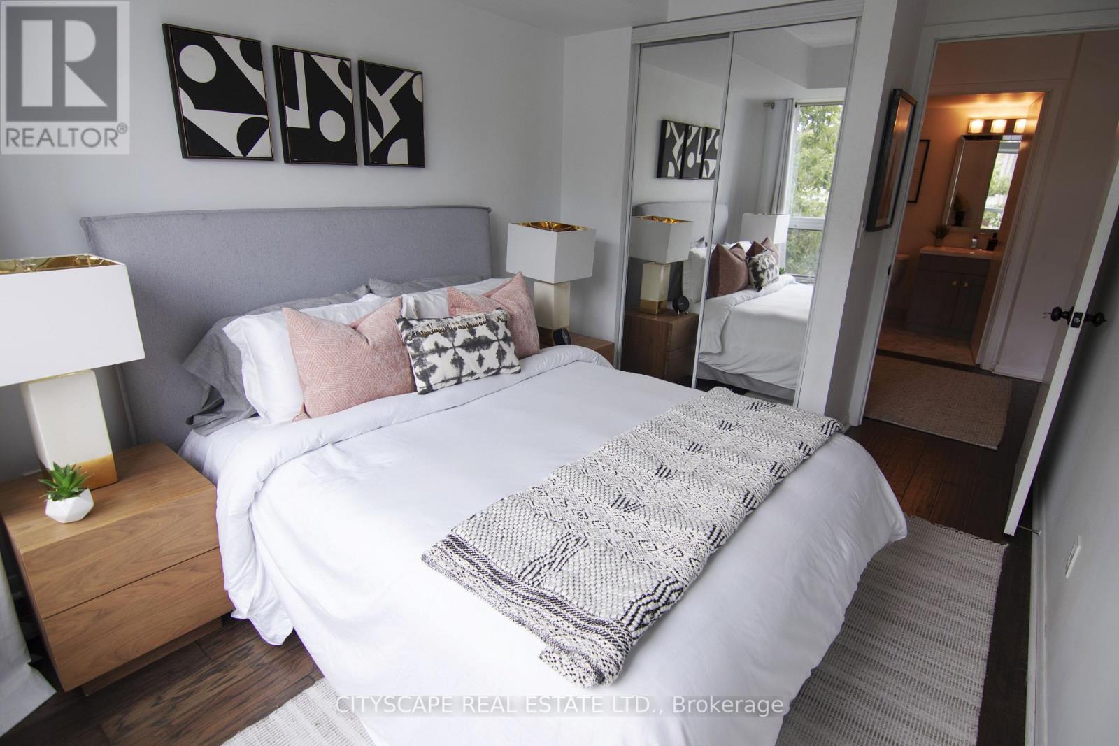 322 - 231 Fort York Boulevard, Toronto, Ontario  M5V 1B2 - Photo 7 - C13007886