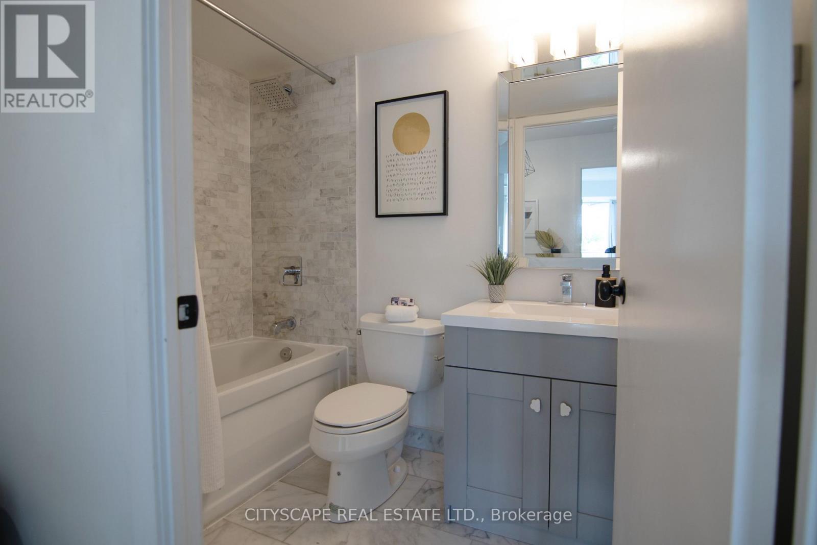 322 - 231 Fort York Boulevard, Toronto, Ontario  M5V 1B2 - Photo 9 - C13007886