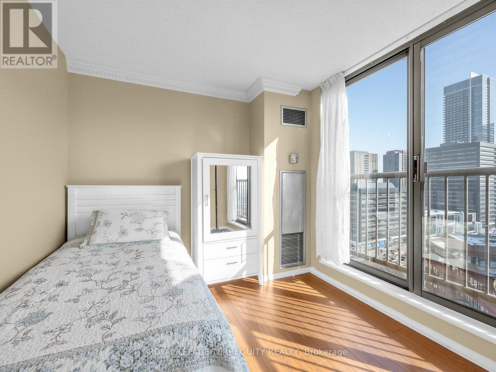 1708 - 100 Upper Madison Avenue, Toronto, Ontario  M2N 6M4 - Photo 10 - C13007962