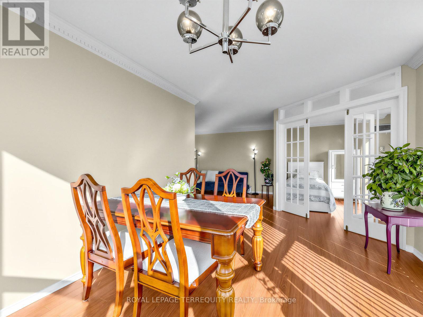 1708 - 100 Upper Madison Avenue, Toronto, Ontario  M2N 6M4 - Photo 5 - C13007962