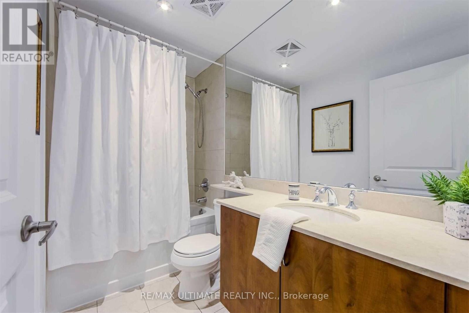 405 - 21 Grand Magazine Street, Toronto, Ontario  M5V 1B5 - Photo 11 - C13007996