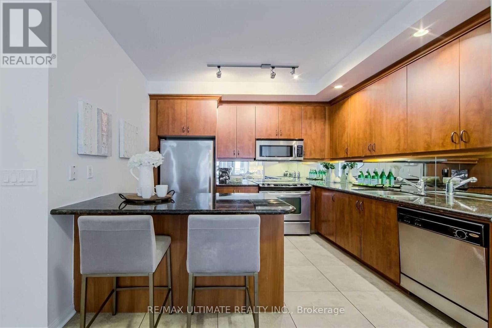 405 - 21 Grand Magazine Street, Toronto, Ontario  M5V 1B5 - Photo 3 - C13007996