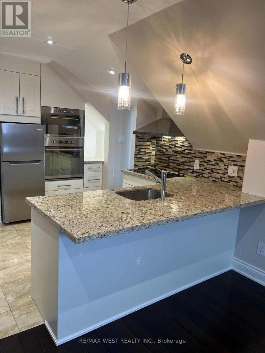 3 - 900 Avenue Road, Toronto, Ontario  M5P 2K6 - Photo 6 - C13008014