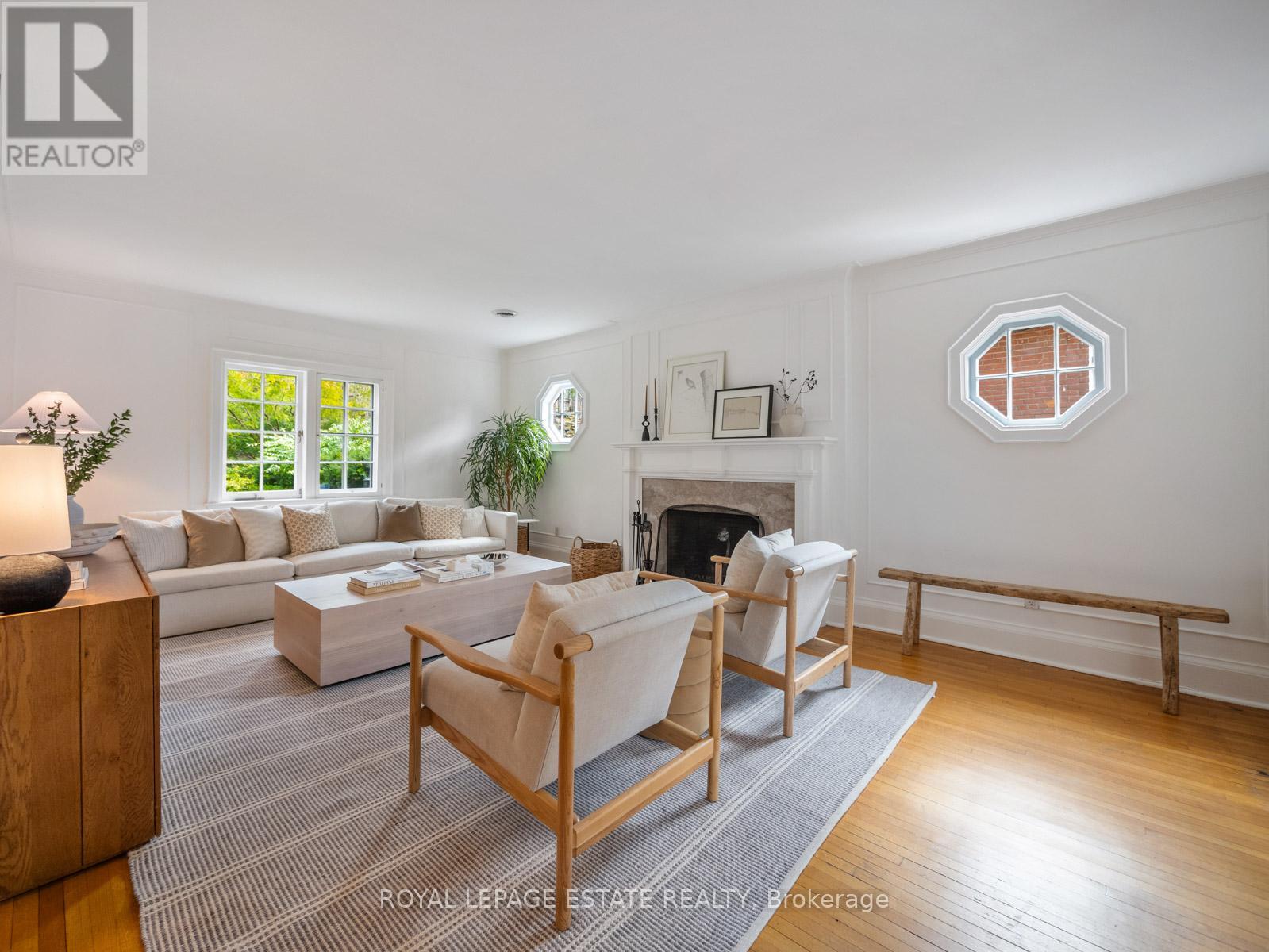 263 Glen Manor Drive E, Toronto, Ontario  M4E 2Y3 - Photo 15 - E13007830