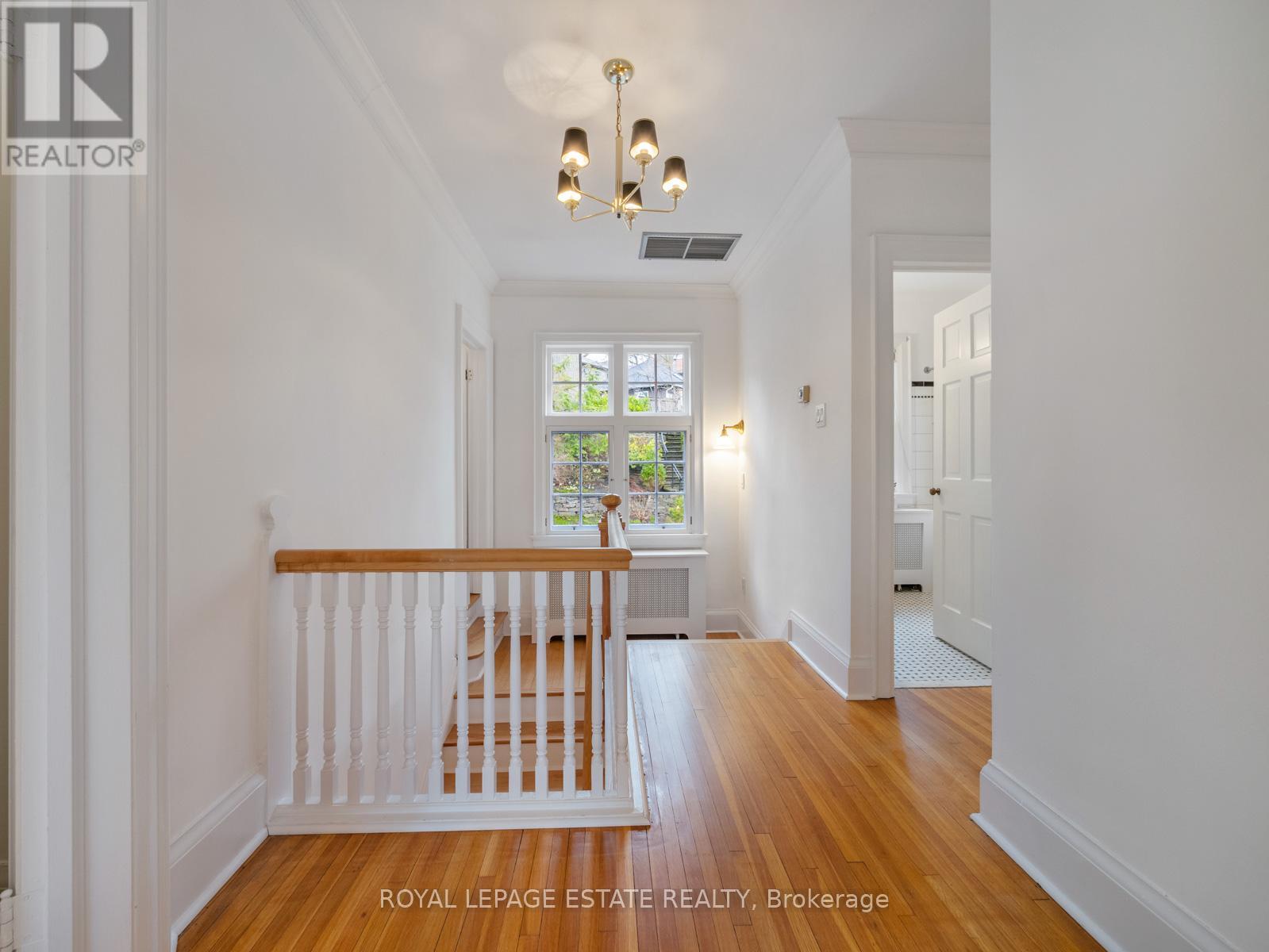 263 Glen Manor Drive E, Toronto, Ontario  M4E 2Y3 - Photo 23 - E13007830