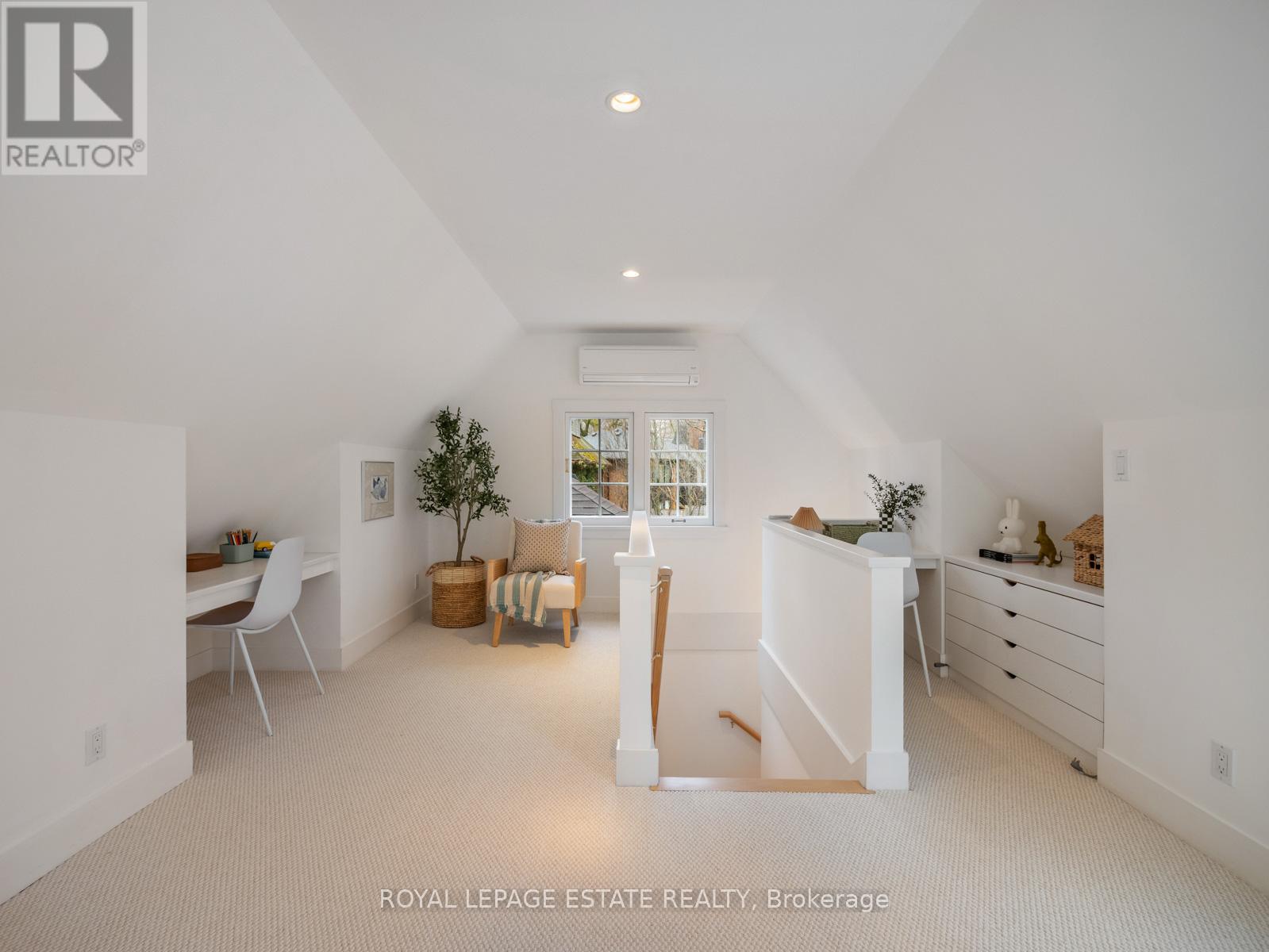 263 Glen Manor Drive E, Toronto, Ontario  M4E 2Y3 - Photo 32 - E13007830