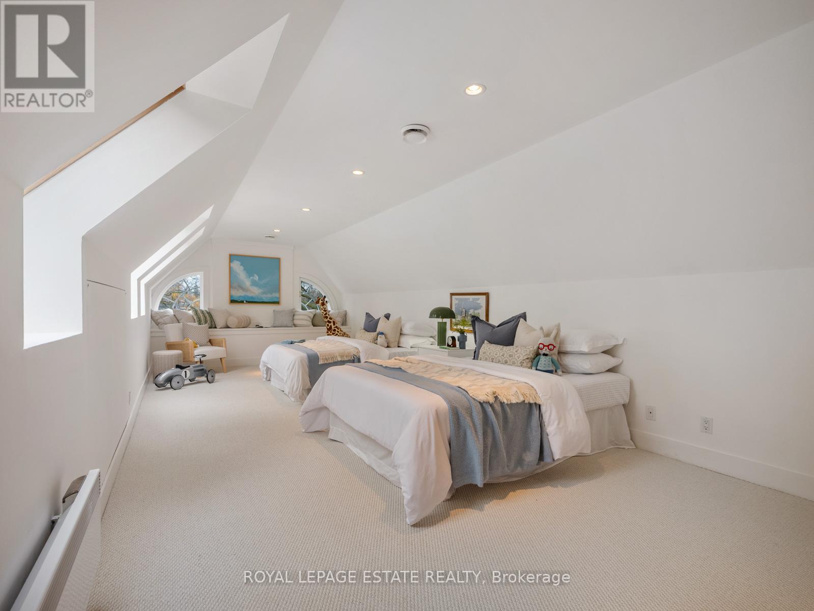 263 Glen Manor Drive E, Toronto, Ontario  M4E 2Y3 - Photo 33 - E13007830