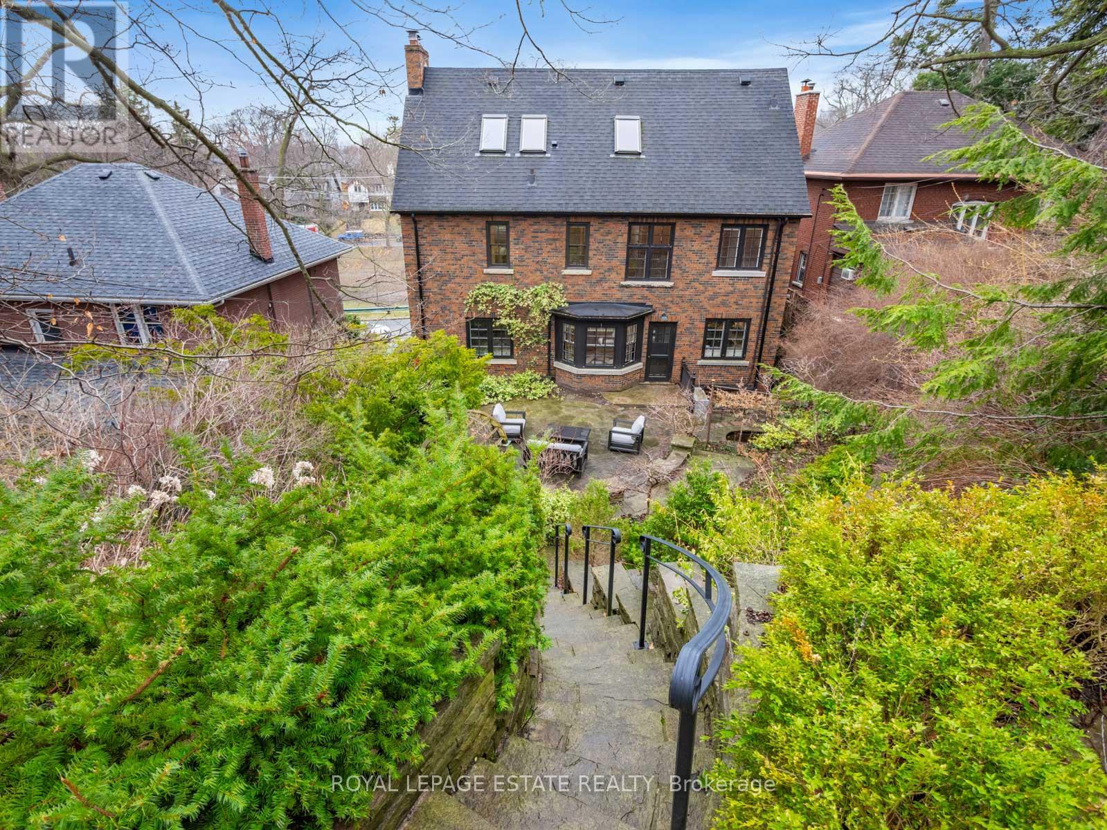 263 Glen Manor Drive E, Toronto, Ontario  M4E 2Y3 - Photo 44 - E13007830