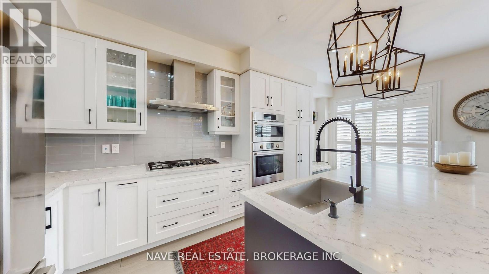 52 Conarty Cres. Crescent, Whitby, Ontario  L1P 0L4 - Photo 8 - E13007848