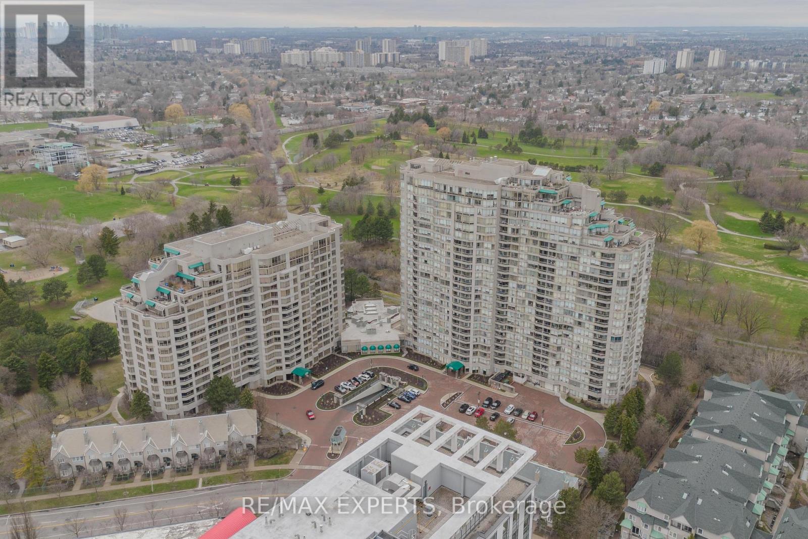 527 - 138 BONIS AVENUE, Toronto, Ontario