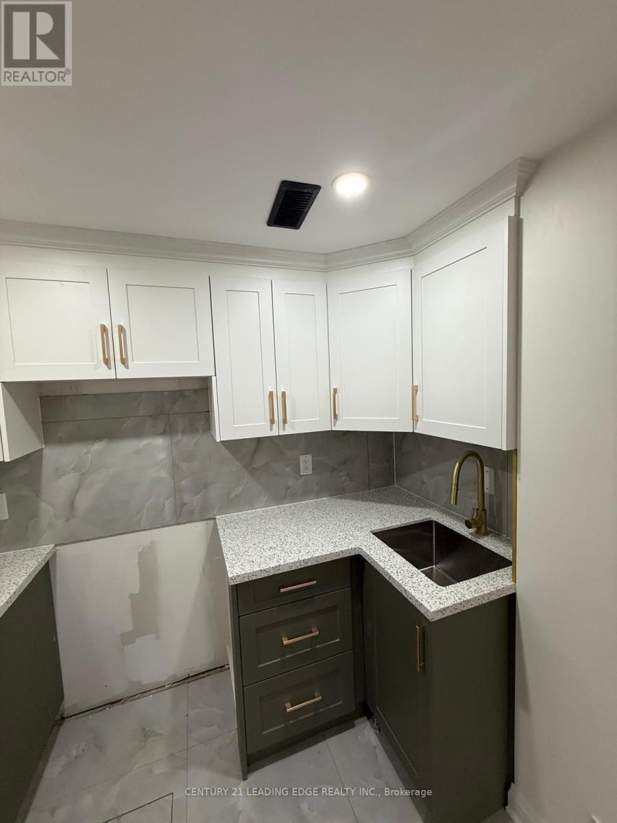 1685 William Lott Drive, Oshawa, Ontario  L1H 7K5 - Photo 9 - E13007954