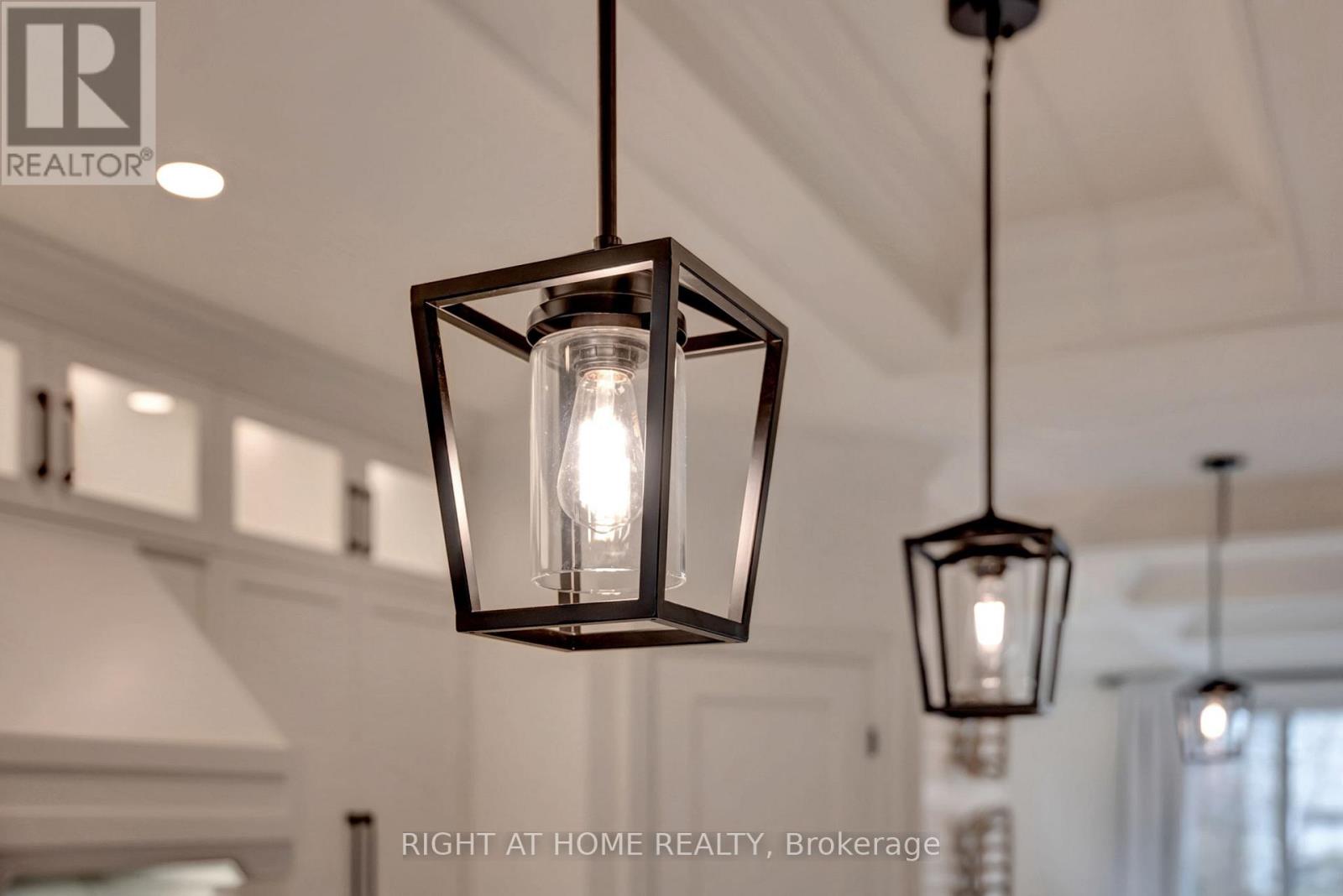 819 Fairview Avenue, Pickering, Ontario  L1W 1M7 - Photo 11 - E13008010