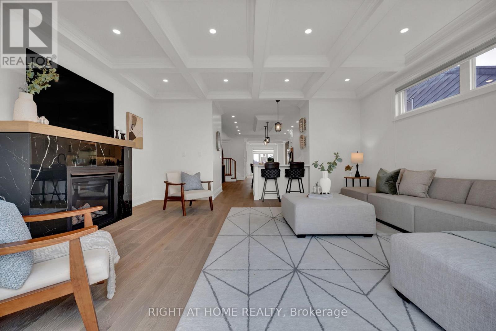 819 Fairview Avenue, Pickering, Ontario  L1W 1M7 - Photo 19 - E13008010