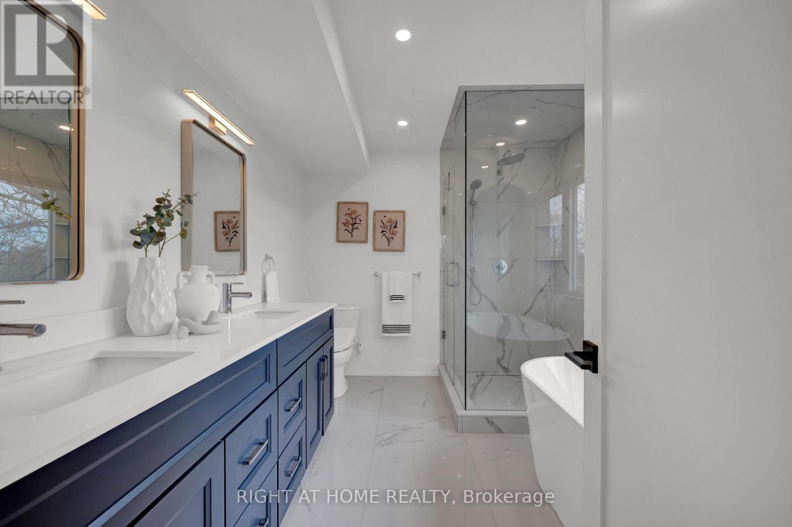 819 Fairview Avenue, Pickering, Ontario  L1W 1M7 - Photo 28 - E13008010