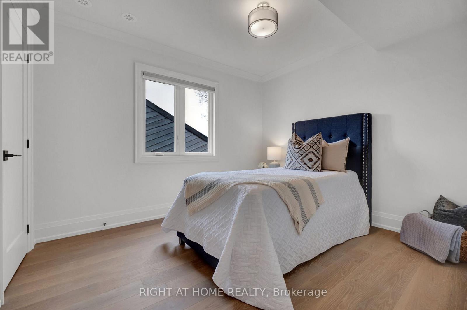 819 Fairview Avenue, Pickering, Ontario  L1W 1M7 - Photo 31 - E13008010