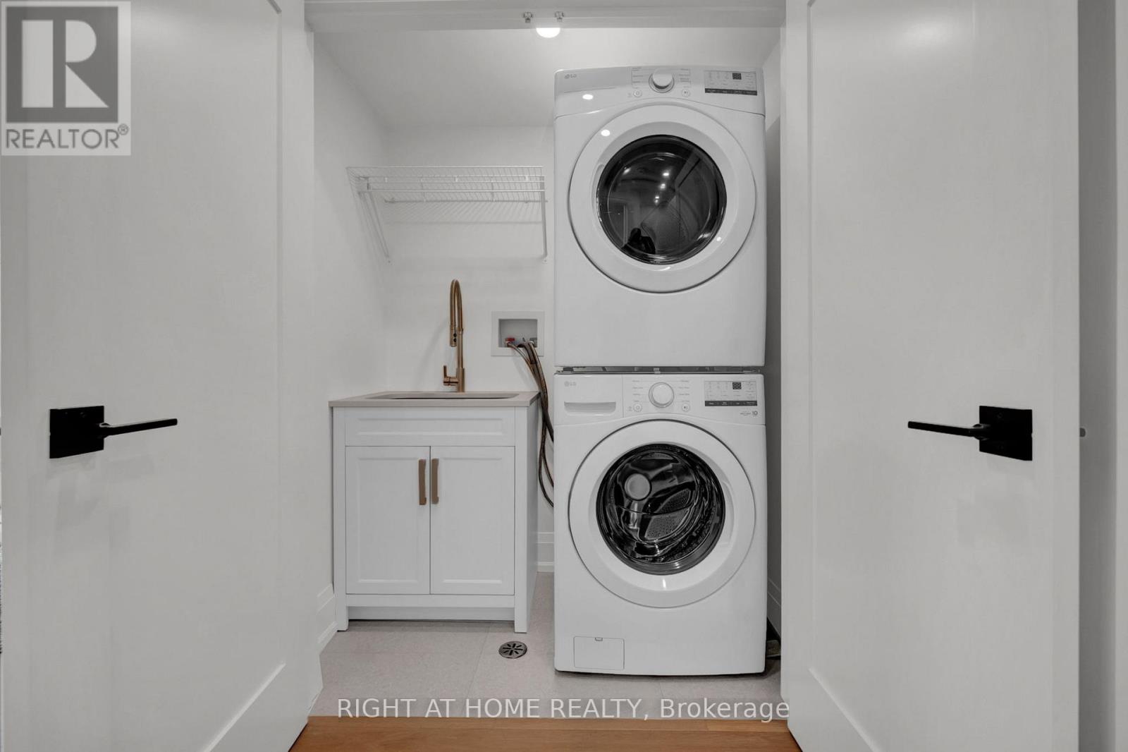 819 Fairview Avenue, Pickering, Ontario  L1W 1M7 - Photo 32 - E13008010