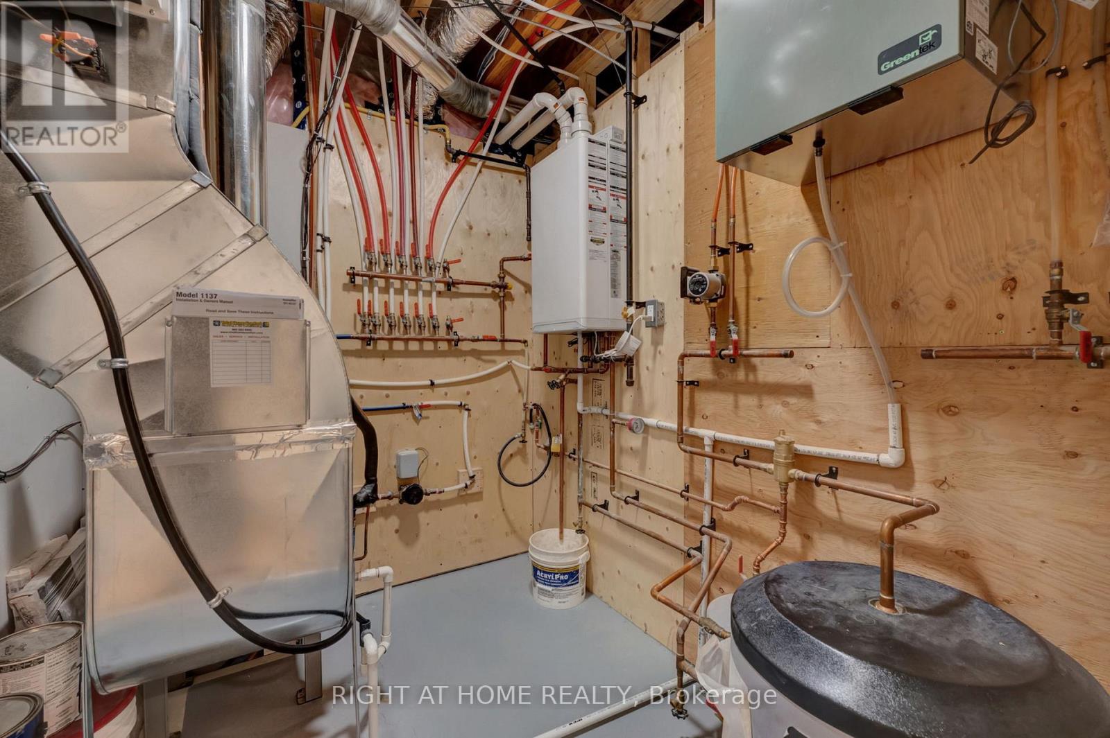 819 Fairview Avenue, Pickering, Ontario  L1W 1M7 - Photo 41 - E13008010