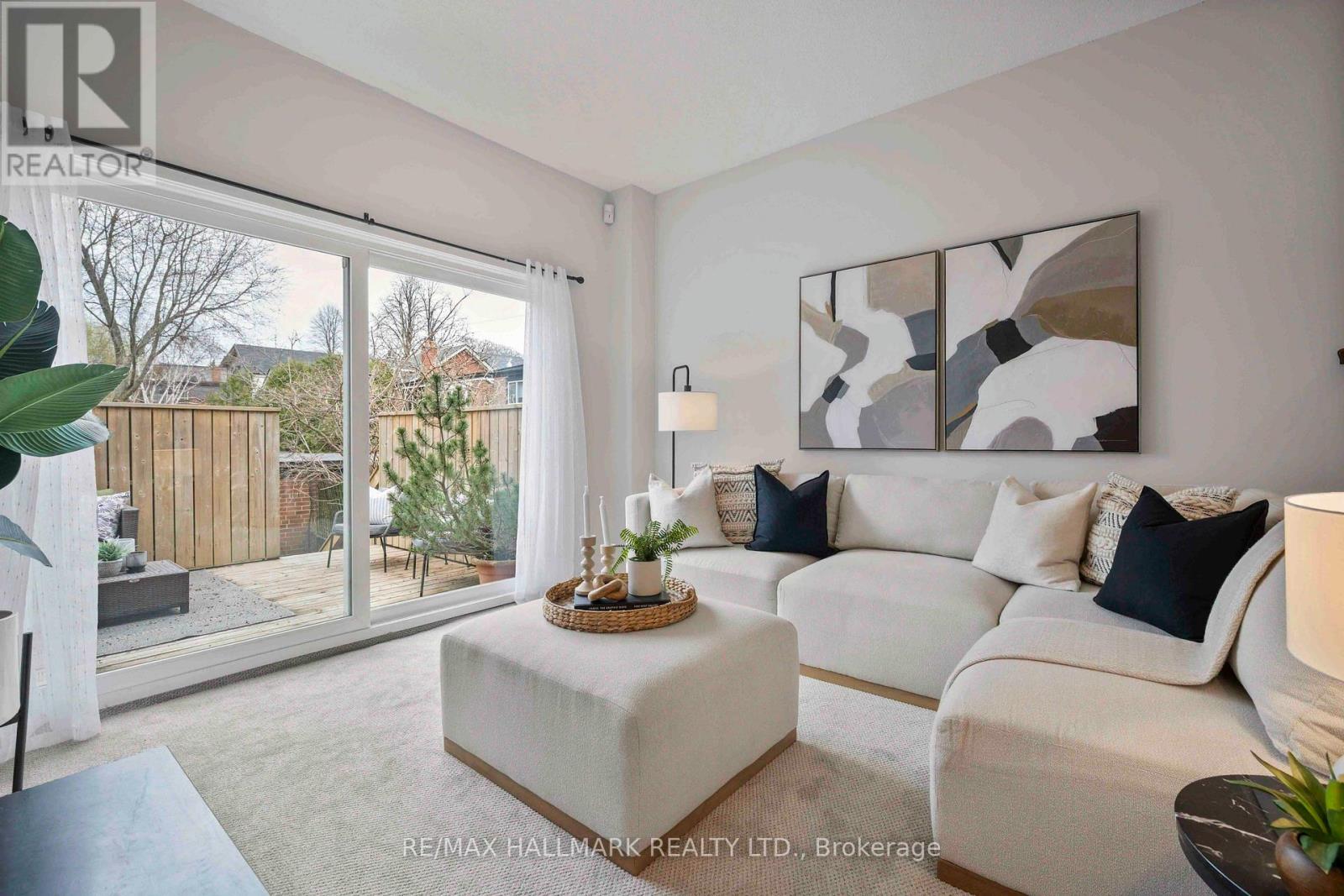 455 Broadview Avenue, Toronto, Ontario  M4K 2N3 - Photo 13 - E13008016