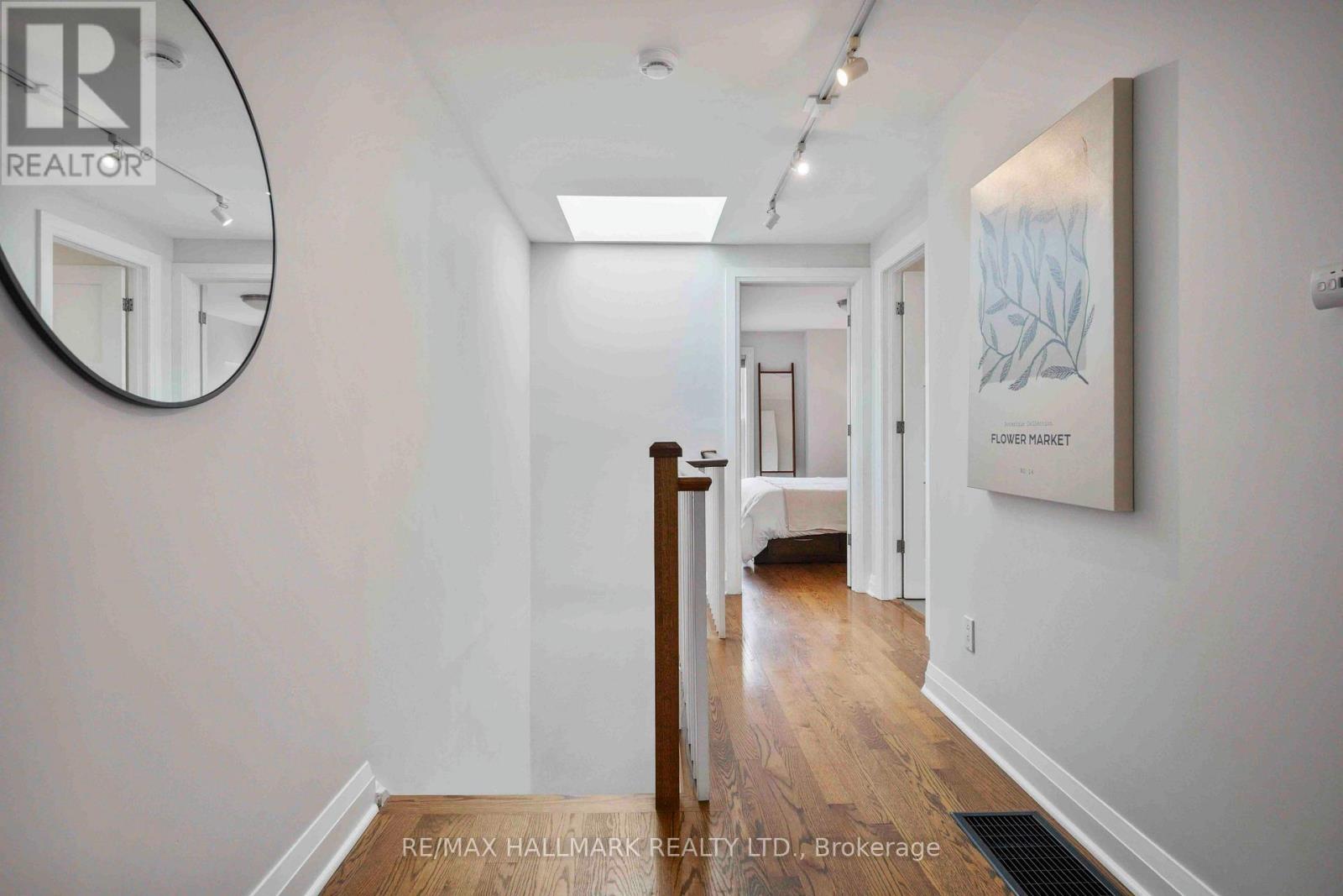 455 Broadview Avenue, Toronto, Ontario  M4K 2N3 - Photo 30 - E13008016