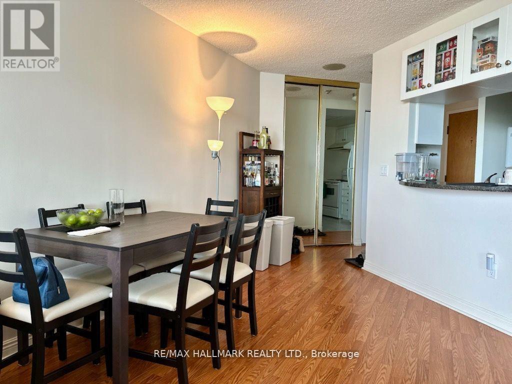 1110 - 7 Concorde Place, Toronto, Ontario  M3C 3N4 - Photo 4 - C12994214