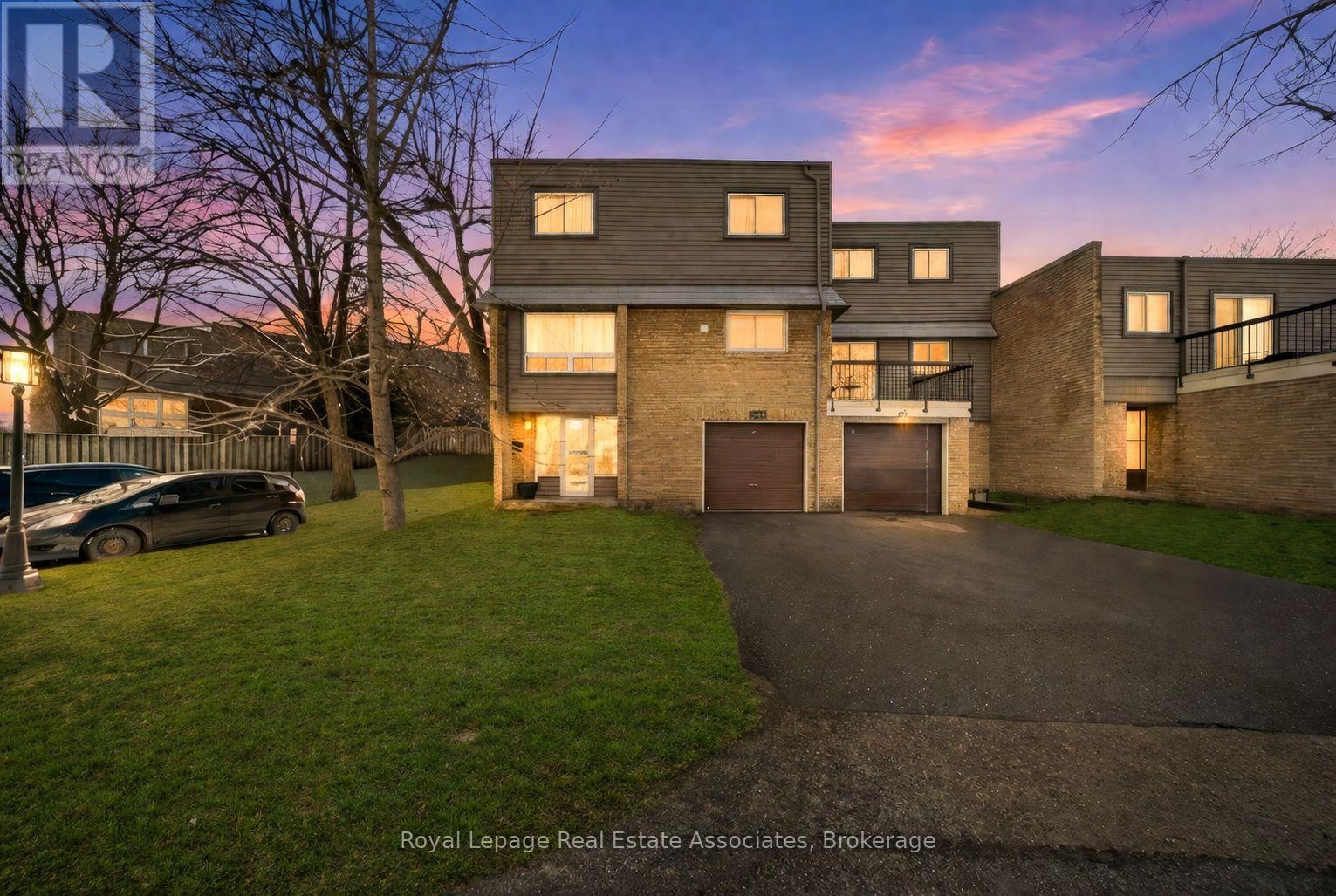 111 - 2315 BROMSGROVE ROAD, Mississauga, Ontario