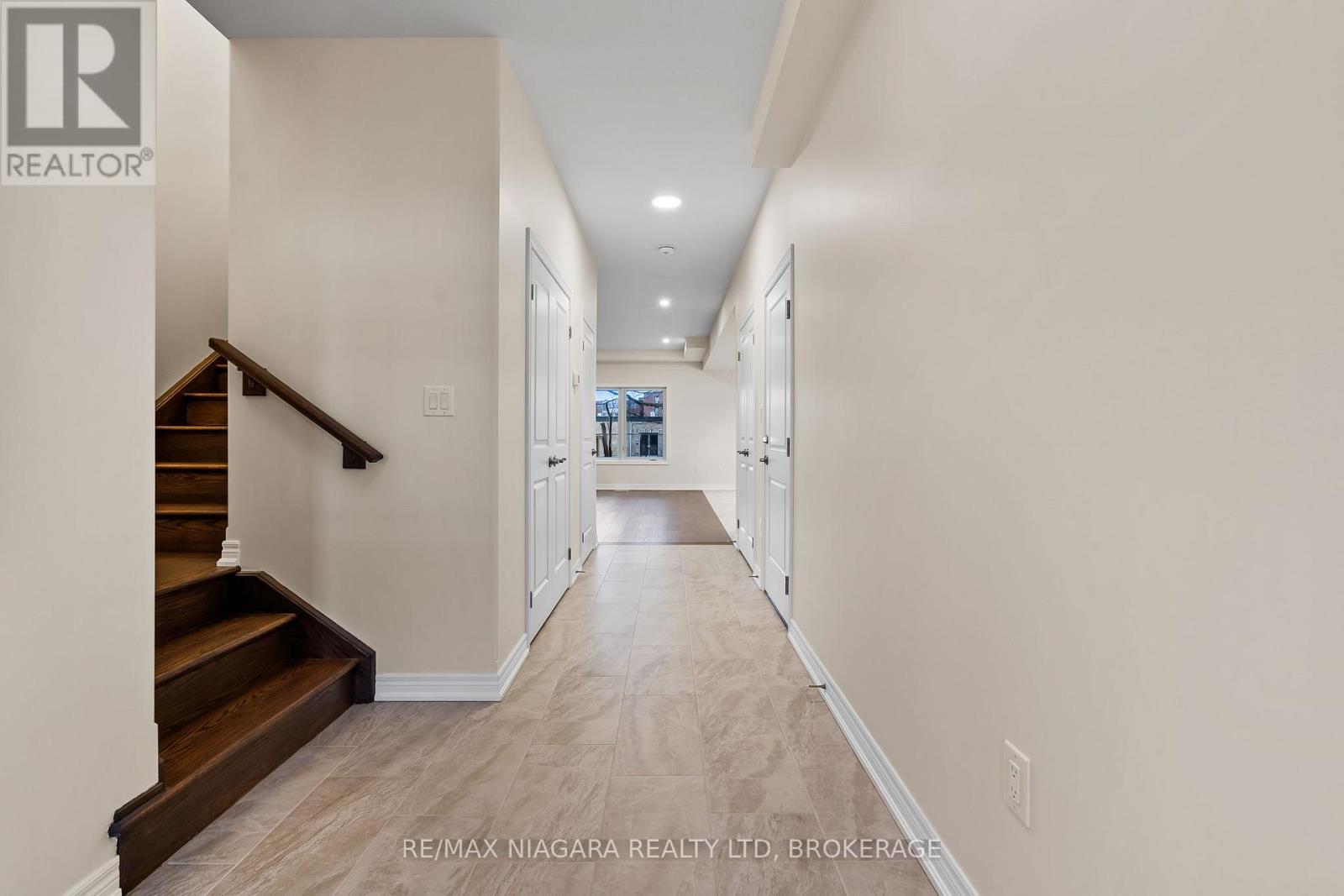 B - 427 Vine Street, St. Catharines, Ontario  L2M 3S6 - Photo 4 - X13007880