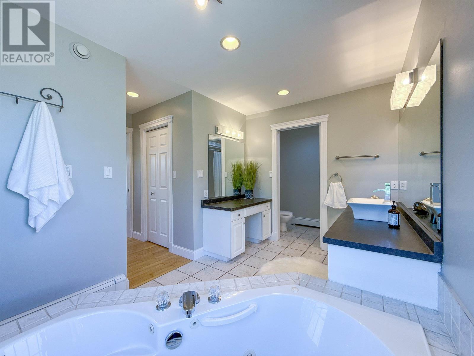 14 Royalty Road, Charlottetown, Prince Edward Island  C1E 1T8 - Photo 28 - 202607657